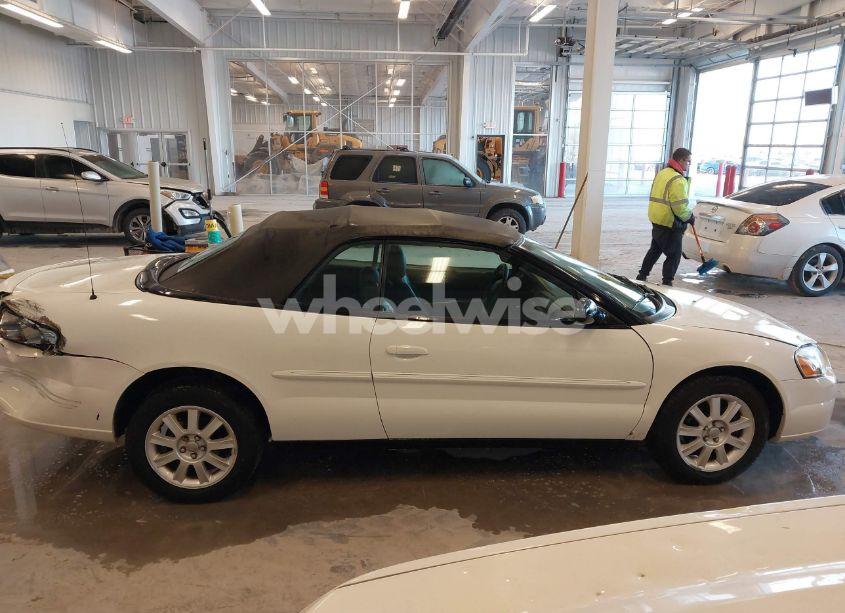 Photo 13 of 2005 Chrysler Sebring GTC (VIN 1C3EL75R75N631713)
