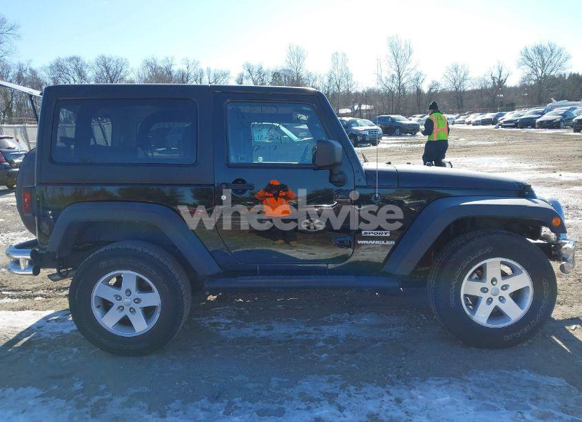 Photo 13 of 2013 Jeep Wrangler SPORT (VIN 1C4AJWAG0DL521398)