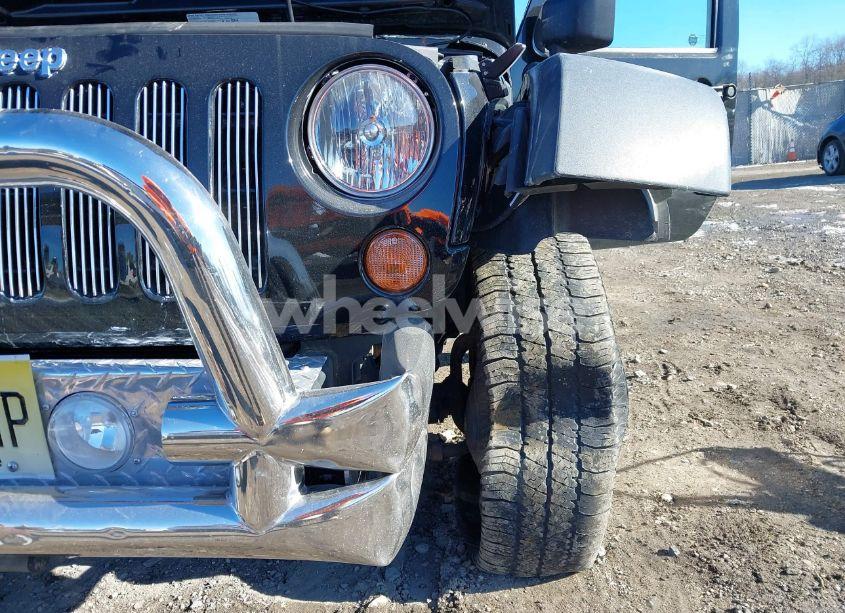 Photo 18 of 2013 Jeep Wrangler SPORT (VIN 1C4AJWAG0DL521398)