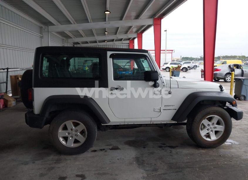 Photo 13 of 2013 Jeep Wrangler SPORT (VIN 1C4AJWAG0DL655053)