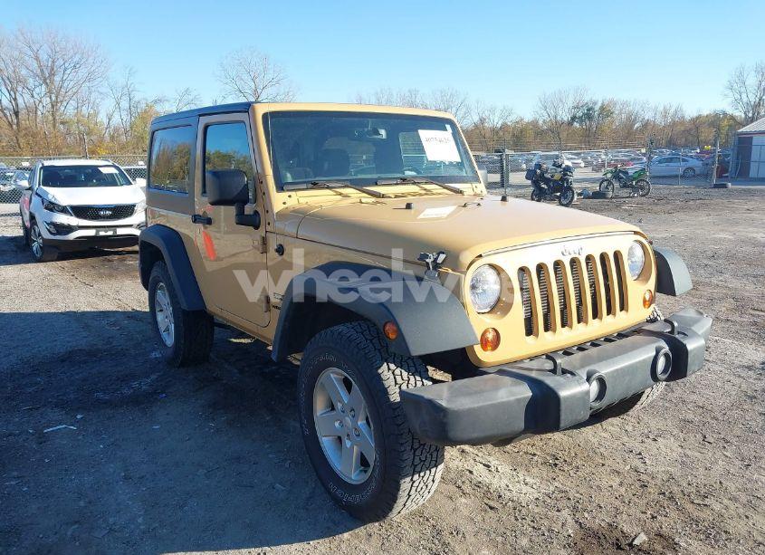 2013 Jeep Wrangler SPORT (VIN 1C4AJWAG0DL702470) main photo