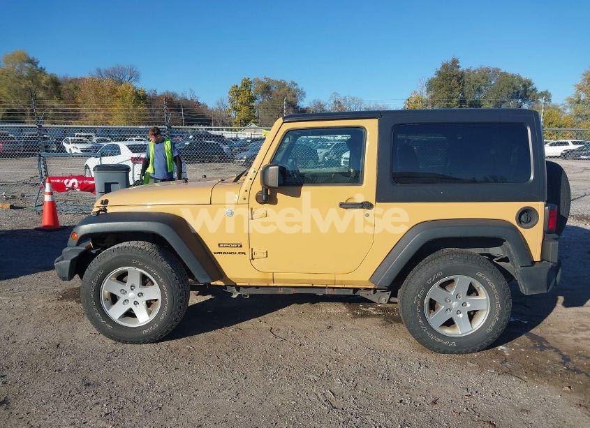 Photo 13 of 2013 Jeep Wrangler SPORT (VIN 1C4AJWAG0DL702470)