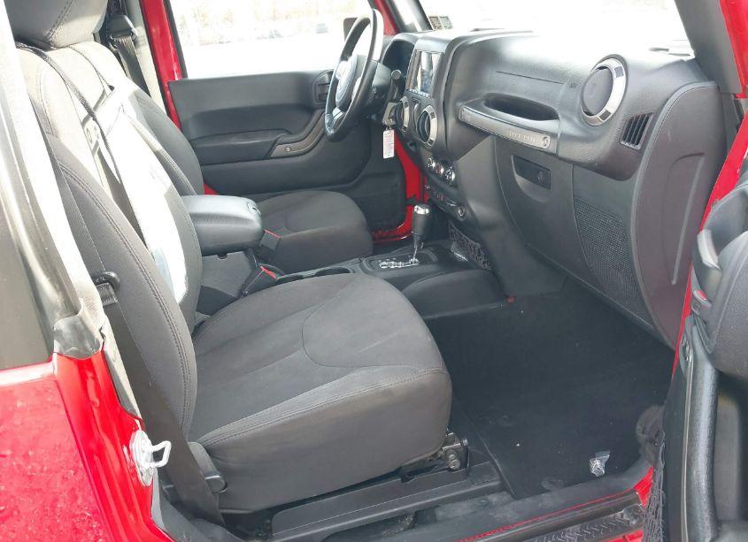 Photo 5 of 2017 Jeep Wrangler SPORT 4X4 (VIN 1C4AJWAG0HL571725)