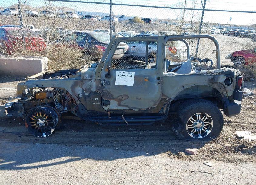 Photo 13 of 2013 Jeep Wrangler SPORT (VIN 1C4AJWAG1DL638357)