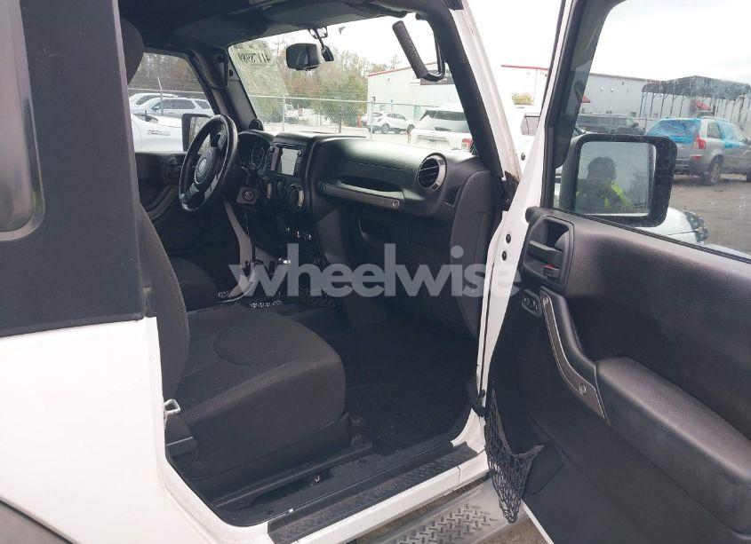 Photo 5 of 2014 Jeep Wrangler SPORT (VIN 1C4AJWAG1EL226845)