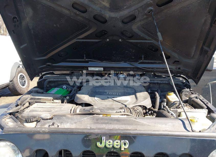 Photo 10 of 2014 Jeep Wrangler SPORT (VIN 1C4AJWAG1EL314651)