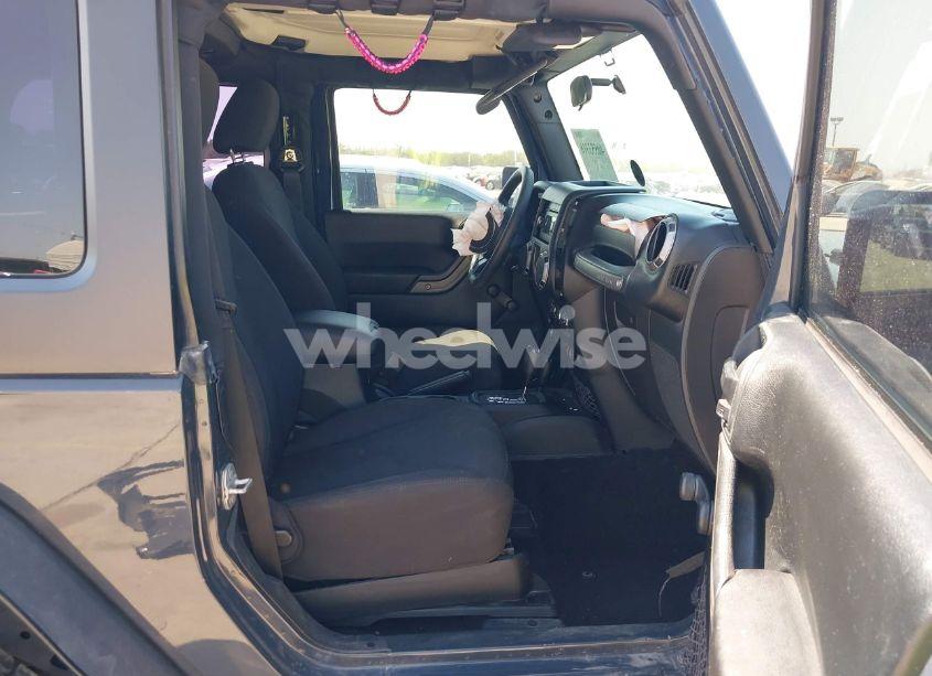 Photo 5 of 2017 Jeep Wrangler SPORT 4X4 (VIN 1C4AJWAG1HL651907)