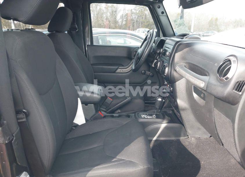 Photo 5 of 2018 Jeep Wrangler JK SPORT S 4X4 (VIN 1C4AJWAG1JL879038)