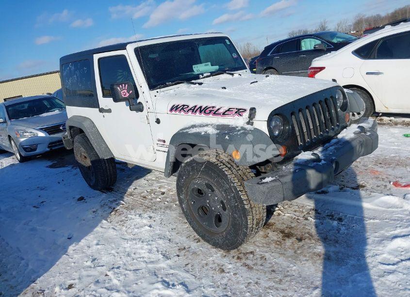 2013 Jeep Wrangler SPORT (VIN 1C4AJWAG4DL697791) main photo