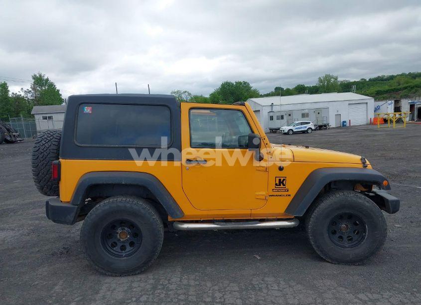 Photo 13 of 2013 Jeep Wrangler SPORT (VIN 1C4AJWAG5DL544496)
