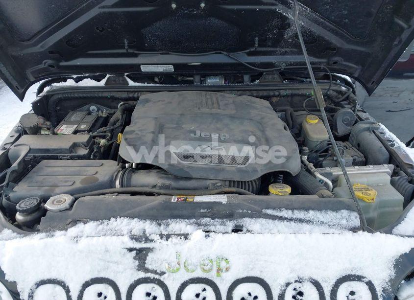 Photo 10 of 2014 Jeep Wrangler SPORT (VIN 1C4AJWAG5EL285994)