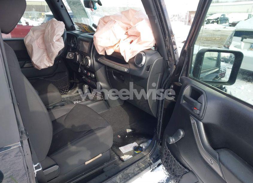 Photo 5 of 2014 Jeep Wrangler SPORT (VIN 1C4AJWAG5EL285994)