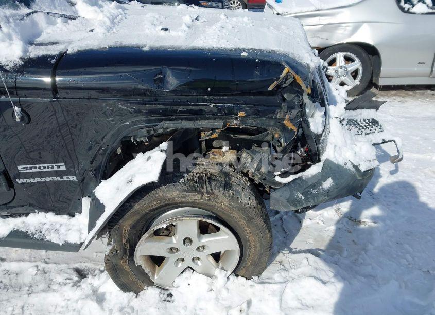 Photo 6 of 2014 Jeep Wrangler SPORT (VIN 1C4AJWAG5EL285994)