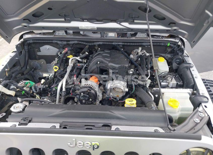 Photo 10 of 2017 Jeep Wrangler SPORT 4X4 (VIN 1C4AJWAG5HL612799)