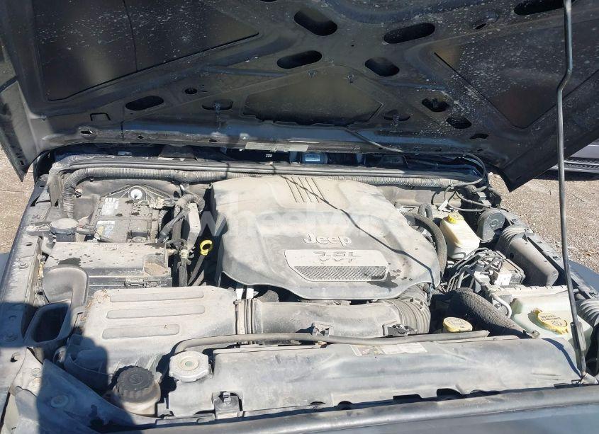 Photo 10 of 2013 Jeep Wrangler SPORT (VIN 1C4AJWAG6DL519607)