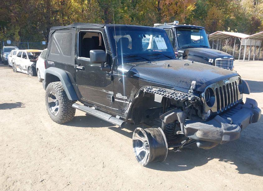 2014 Jeep Wrangler SPORT (VIN 1C4AJWAG6EL104451) main photo