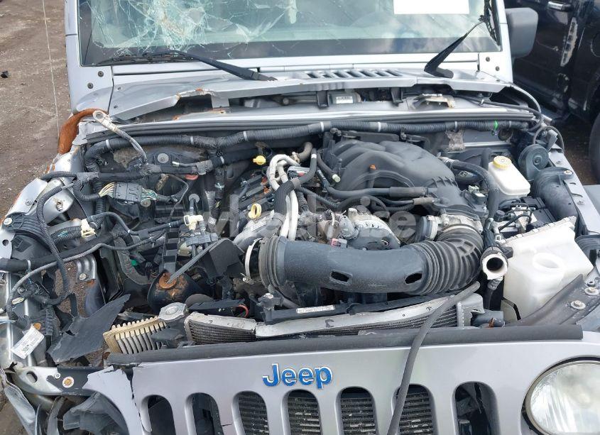 Photo 10 of 2013 Jeep Wrangler SPORT (VIN 1C4AJWAG7DL675476)