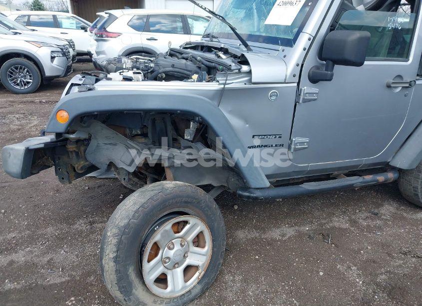 Photo 17 of 2013 Jeep Wrangler SPORT (VIN 1C4AJWAG7DL675476)