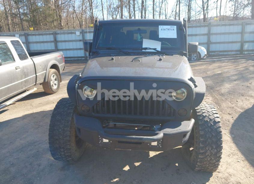 Photo 6 of 2014 Jeep Wrangler SPORT (VIN 1C4AJWAG7EL298164)