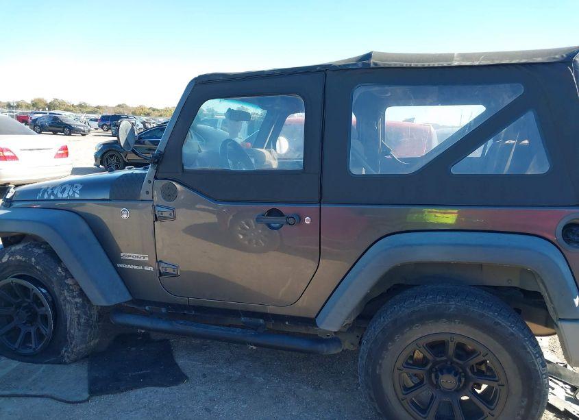 Photo 14 of 2016 Jeep Wrangler SPORT (VIN 1C4AJWAG7GL313703)