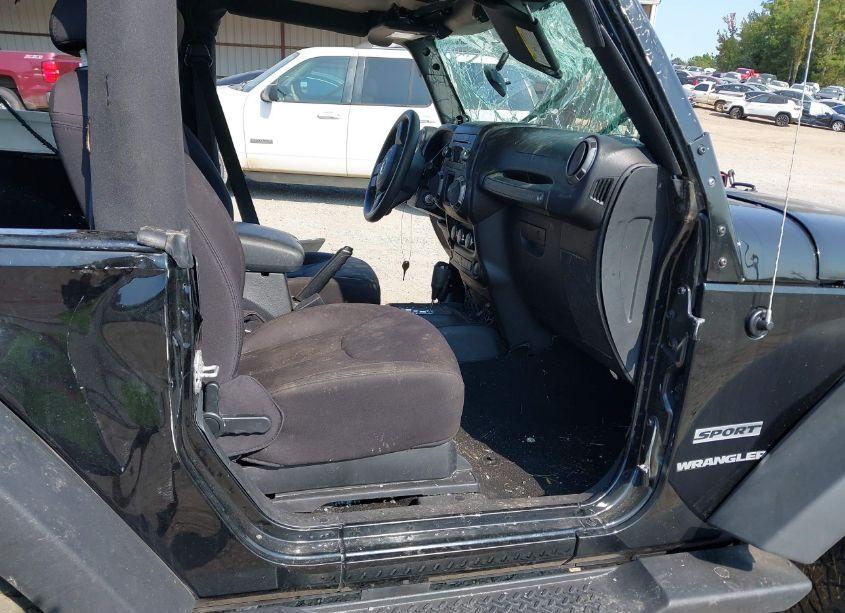 Photo 5 of 2014 Jeep Wrangler SPORT (VIN 1C4AJWAG9EL150520)