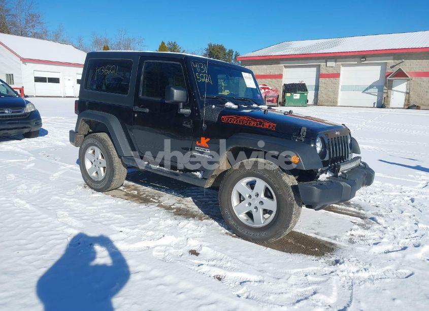 2018 Jeep Wrangler JK SPORT 4X4 (VIN 1C4AJWAG9JL909290) main photo