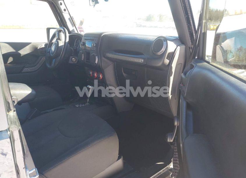 Photo 5 of 2018 Jeep Wrangler JK SPORT 4X4 (VIN 1C4AJWAG9JL909290)