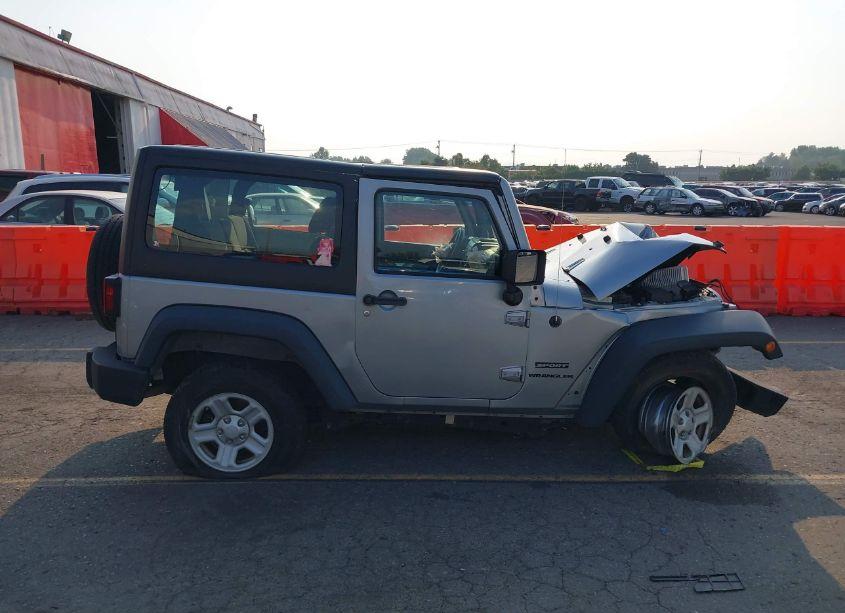 Photo 13 of 2013 Jeep Wrangler SPORT (VIN 1C4AJWAGXDL706669)
