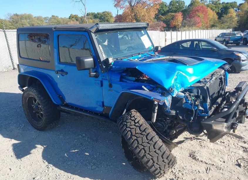 2014 Jeep Wrangler WILLYS WHEELER (VIN 1C4AJWAGXEL282251) main photo