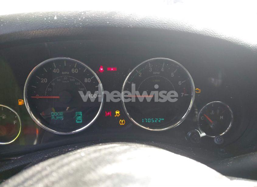 Photo 5 of 2017 Jeep Wrangler WILLY WHEELER 4X4 (VIN 1C4AJWAGXHL500385)