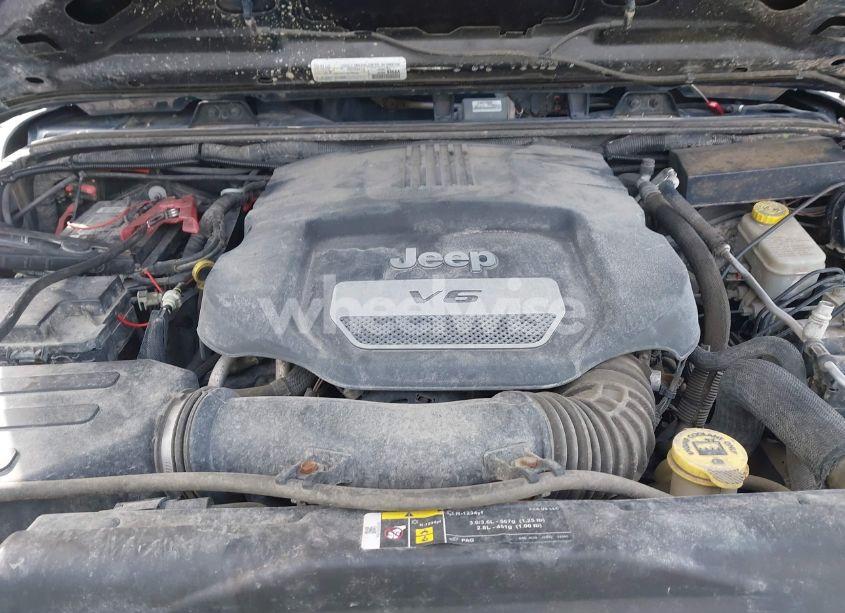 Photo 10 of 2017 Jeep Wrangler SPORT 4X4 (VIN 1C4AJWAGXHL546332)