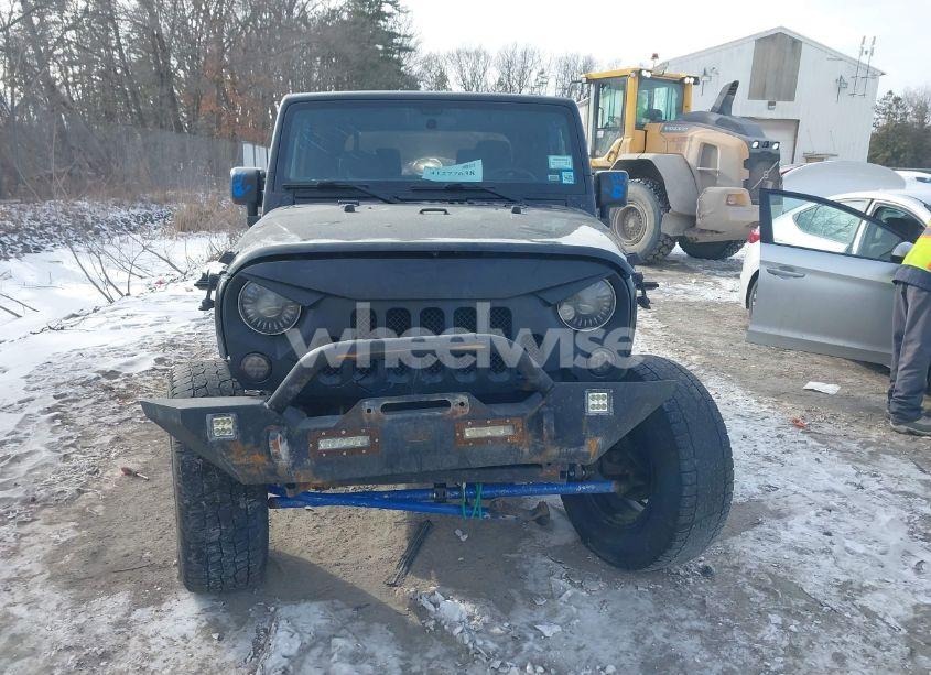 Photo 12 of 2017 Jeep Wrangler SPORT 4X4 (VIN 1C4AJWAGXHL546332)