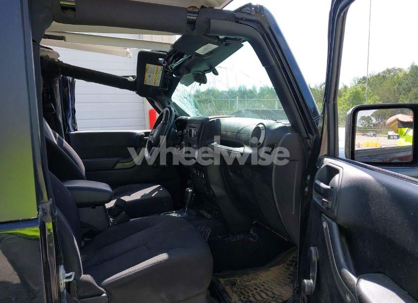 Photo 5 of 2017 Jeep Wrangler WILLY WHEELER 4X4 (VIN 1C4AJWAGXHL633812)