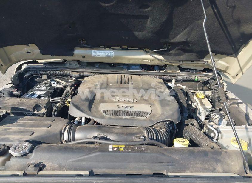 Photo 10 of 2017 Jeep Wrangler SAHARA 4X4 (VIN 1C4AJWBG0HL577748)