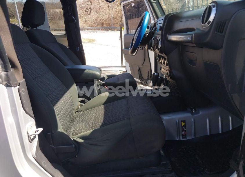 Photo 5 of 2012 Jeep Wrangler SAHARA (VIN 1C4AJWBG2CL229572)