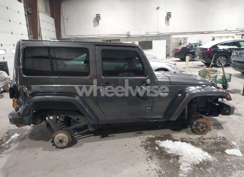 Photo 13 of 2017 Jeep Wrangler 75TH ANNIVERSARY EDITION 4X4 (VIN 1C4AJWBG2HL535064)