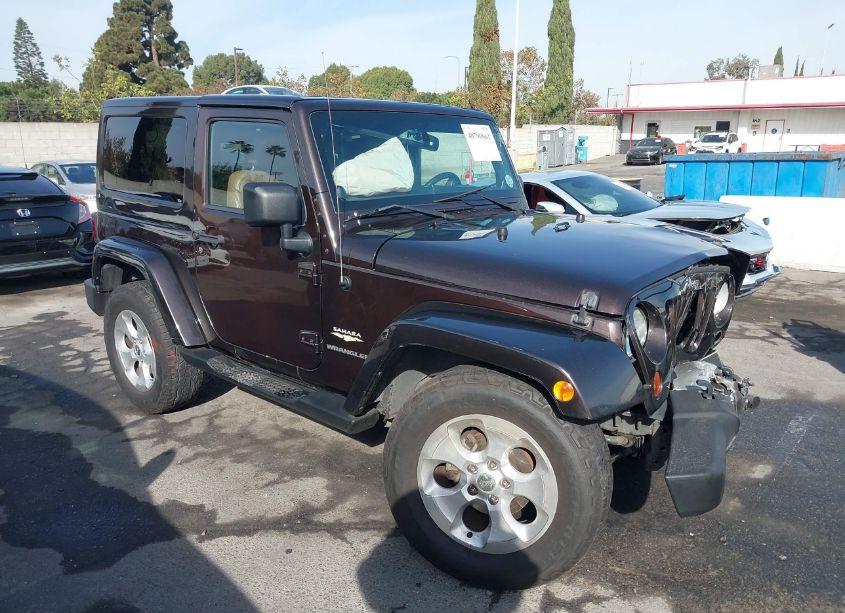 2013 Jeep Wrangler SAHARA (VIN 1C4AJWBG3DL677093) main photo