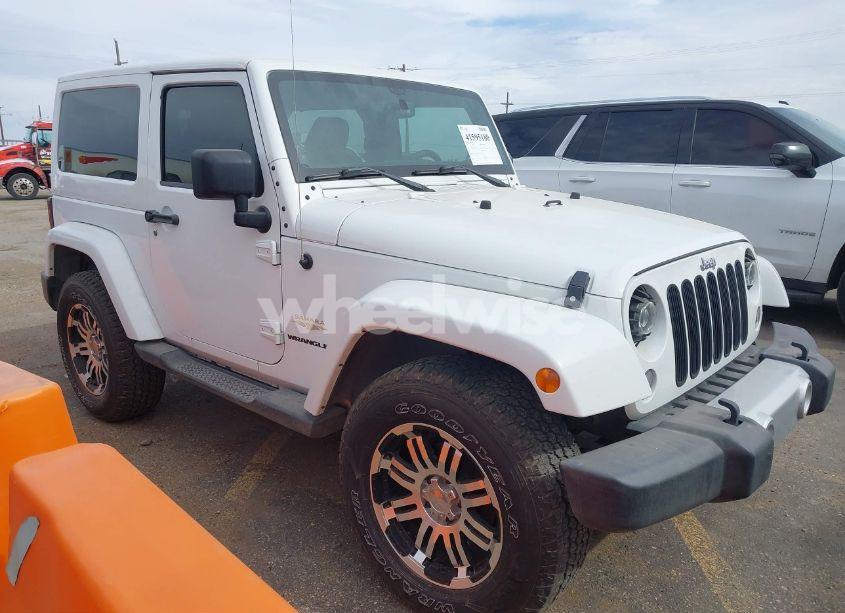 2014 Jeep Wrangler SAHARA (VIN 1C4AJWBG3EL121917) main photo