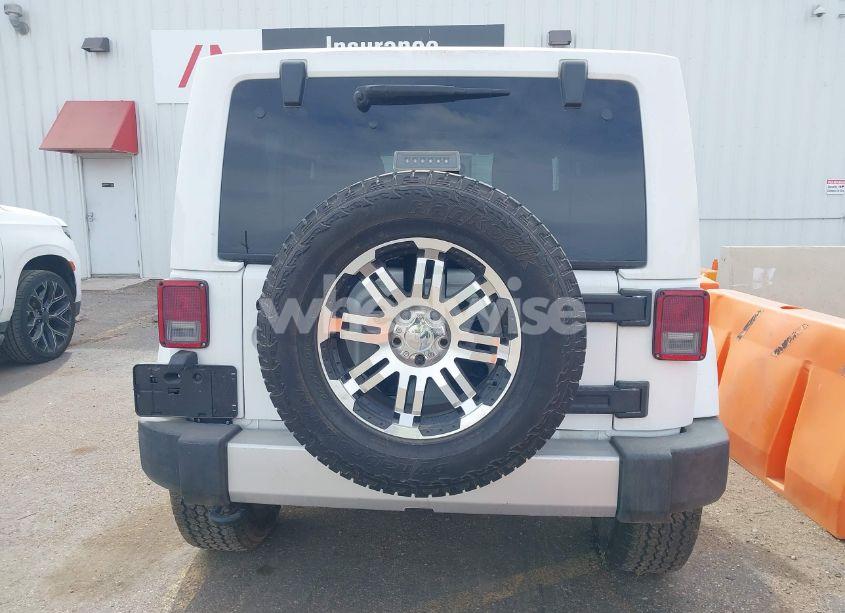 Photo 16 of 2014 Jeep Wrangler SAHARA (VIN 1C4AJWBG3EL121917)