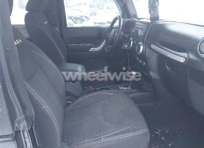 Photo 5 of 2014 Jeep Wrangler SAHARA (VIN 1C4AJWBG3EL190302)