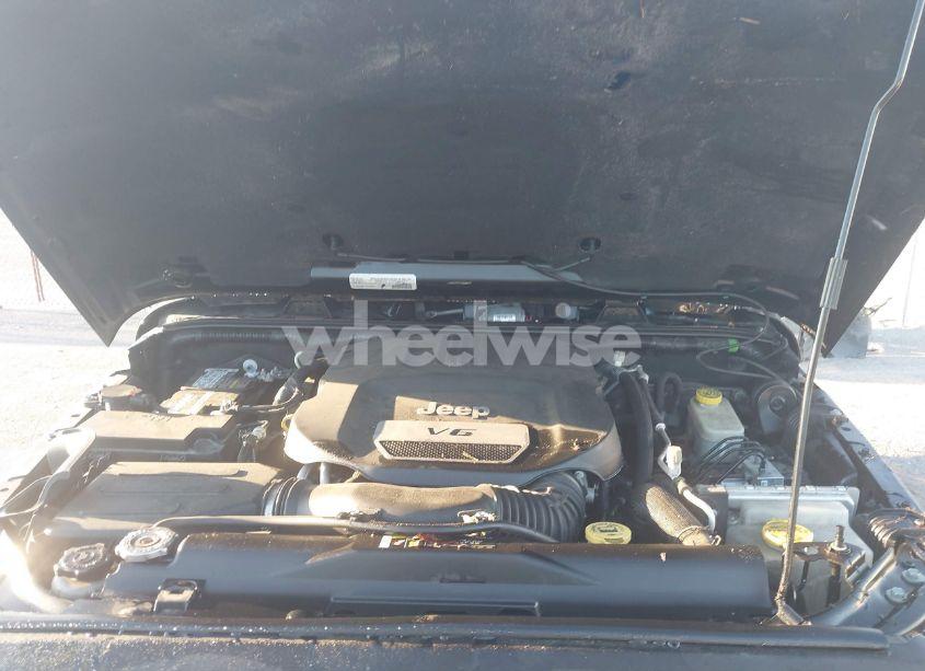 Photo 10 of 2017 Jeep Wrangler SAHARA 4X4 (VIN 1C4AJWBG3HL522694)