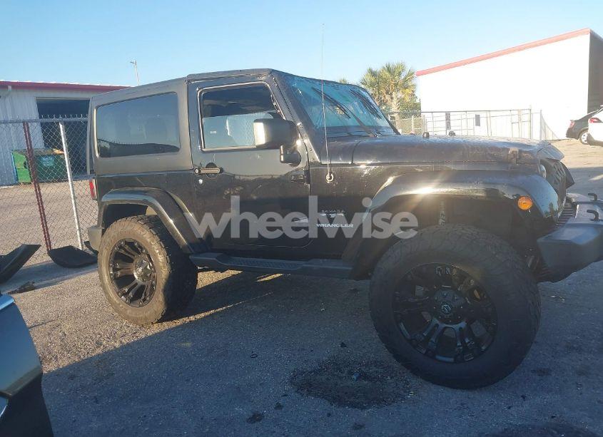 Photo 13 of 2017 Jeep Wrangler SAHARA 4X4 (VIN 1C4AJWBG3HL522694)