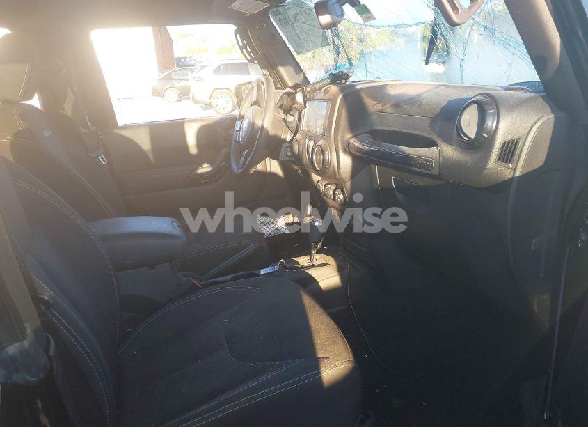 Photo 5 of 2017 Jeep Wrangler SAHARA 4X4 (VIN 1C4AJWBG3HL522694)