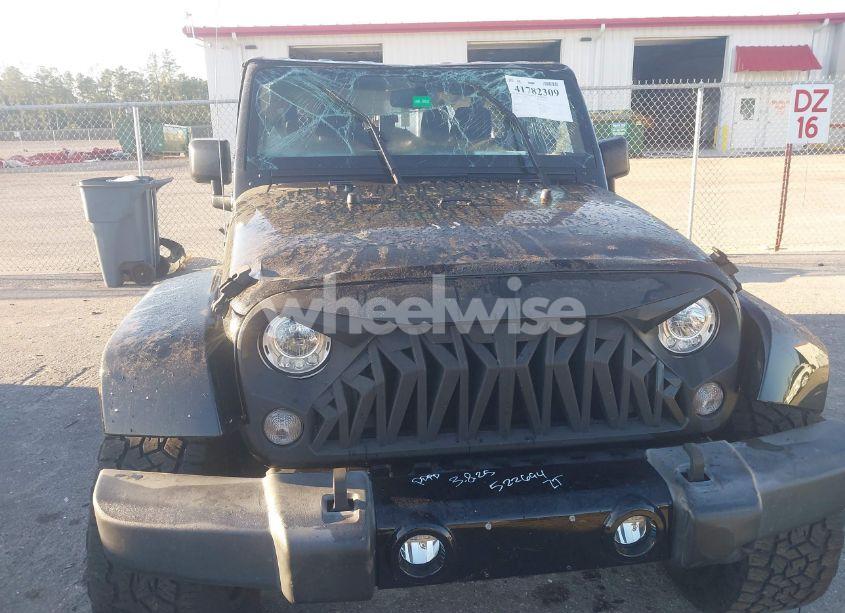 Photo 6 of 2017 Jeep Wrangler SAHARA 4X4 (VIN 1C4AJWBG3HL522694)