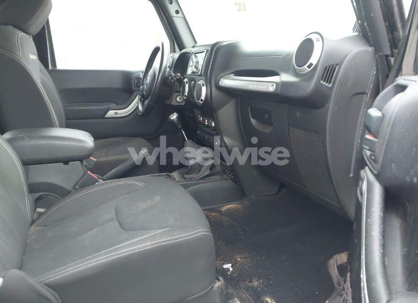 Photo 5 of 2013 Jeep Wrangler SAHARA (VIN 1C4AJWBG4DL570473)
