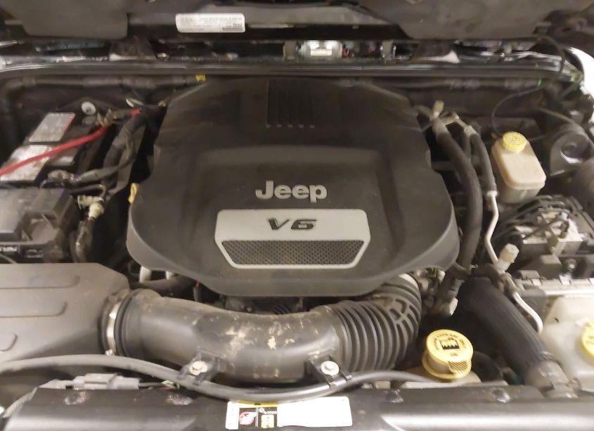 Photo 10 of 2016 Jeep Wrangler SAHARA (VIN 1C4AJWBG4GL156209)