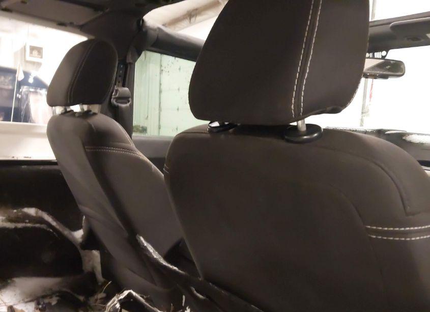 Photo 8 of 2016 Jeep Wrangler SAHARA (VIN 1C4AJWBG4GL156209)