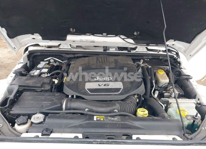 Photo 10 of 2017 Jeep Wrangler SAHARA 4X4 (VIN 1C4AJWBG6HL517876)