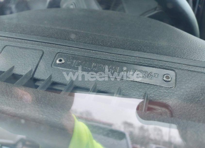 Photo 9 of 2017 Jeep Wrangler SAHARA 4X4 (VIN 1C4AJWBG6HL647236)