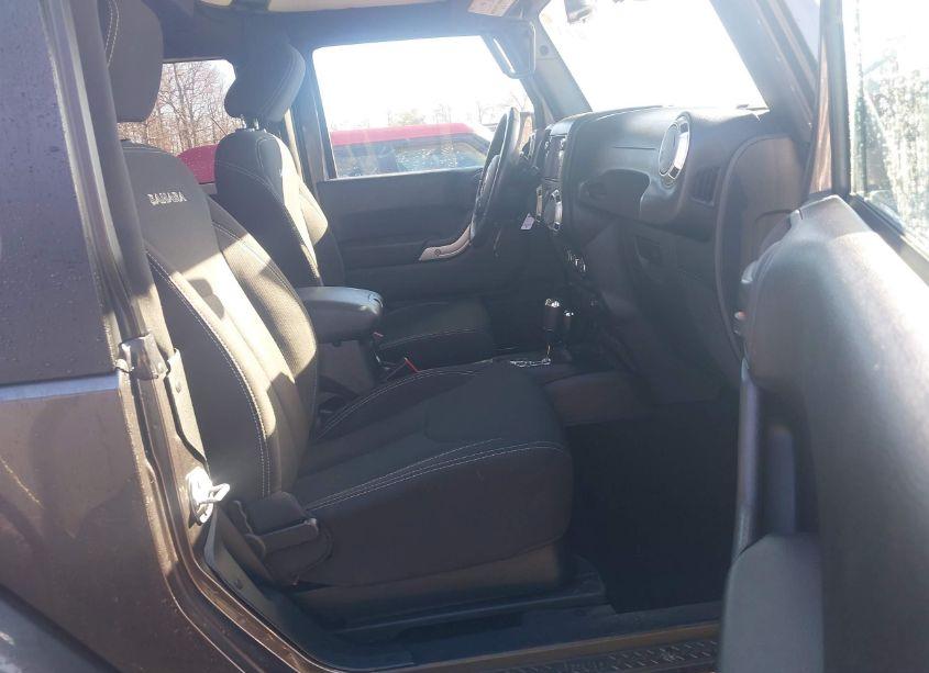 Photo 5 of 2017 Jeep Wrangler SAHARA 4X4 (VIN 1C4AJWBG6HL726096)